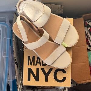 Madden wedge Cream Sandals